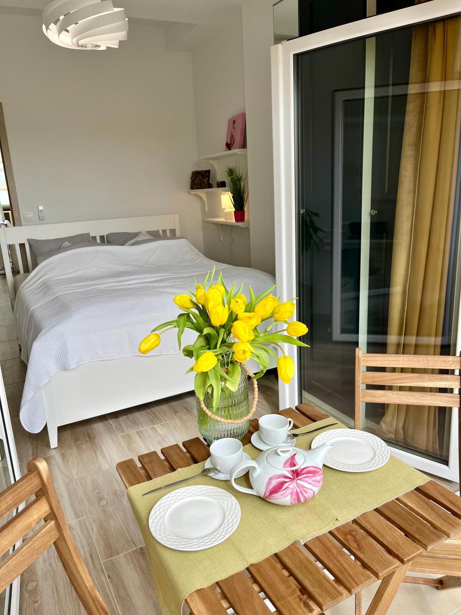 Feelhome Apartment With Kitchen クラクフ エクステリア 写真
